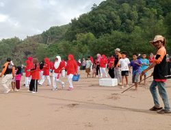 Anak PAUD Sidomulyo Ikut Lestarikan Penyu, Lepas 500 Tukik di Pantai Soge