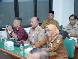 41 PNS di Pacitan Terima SK Pensiun, Wabup Gagarin Ingatkan Pengabdian Tak Berhenti