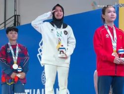 Lifter Asal Pacitan Luluk Diana Sumbang Emas ke-23 Indonesia di SEA Games 2025