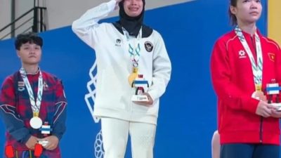 Lifter Asal Pacitan Luluk Diana Sumbang Emas ke-23 Indonesia di SEA Games 2025
