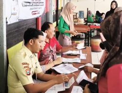 BLT DBHCHT Disalurkan kepada 2.031 Buruh Pabrik Rokok di Pacitan
